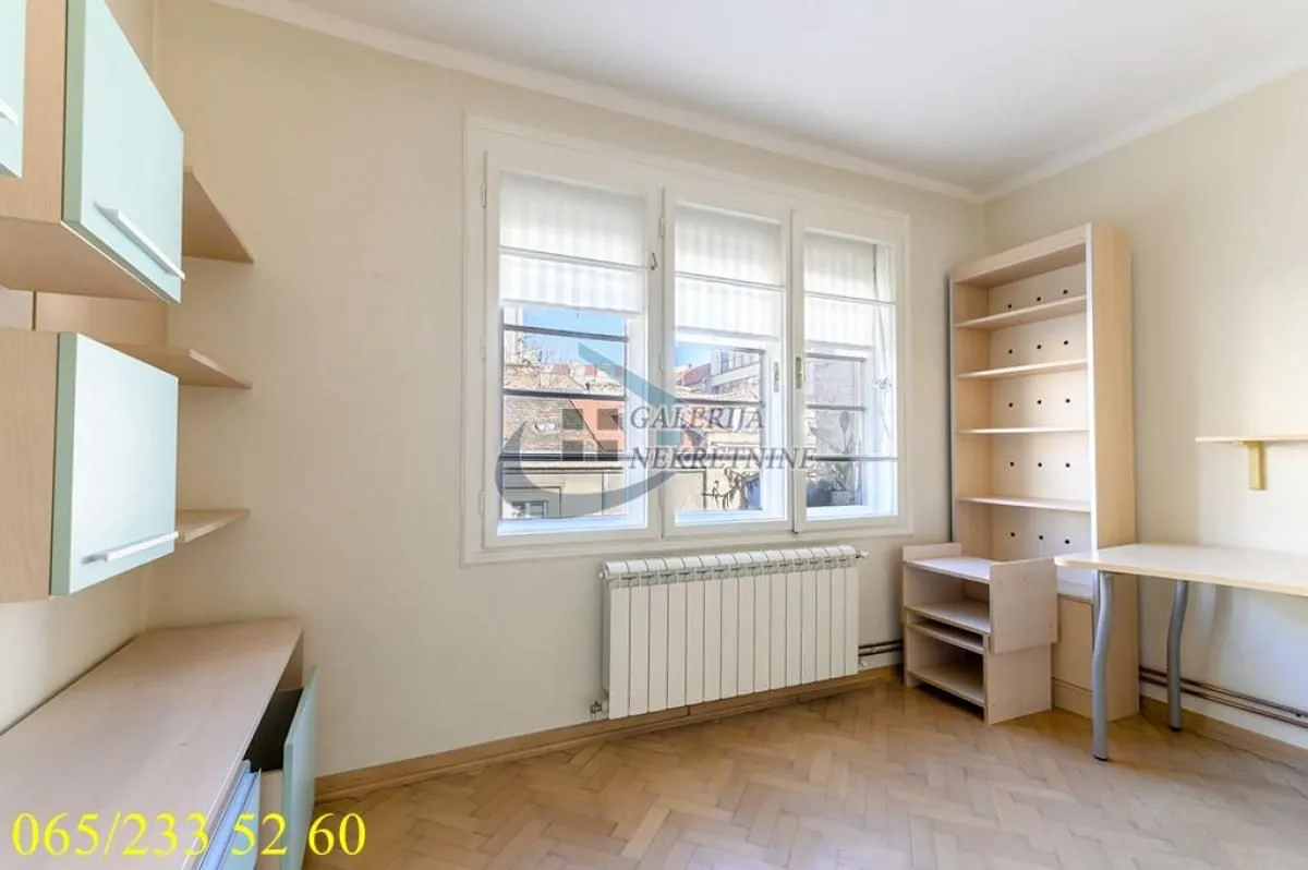 Sale, three bedroom apartment, 72m², Zeleni Venac, Beograd