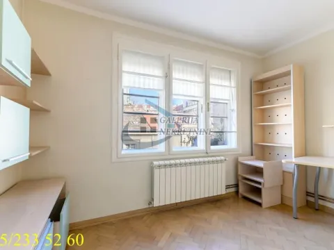 Sale, three bedroom apartment, 72m², Zeleni Venac, Beograd - image 4