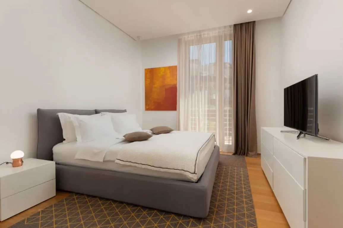 Sale, three bedroom apartment, 461m², Dukley Gardens, Budva