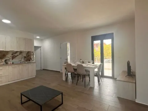 Rent, house, 238m², Dobre Vode, Bar - image 6