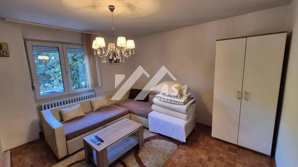 Izdavanje, jednosoban stan, 42m², Novo naselje, Novi Sad