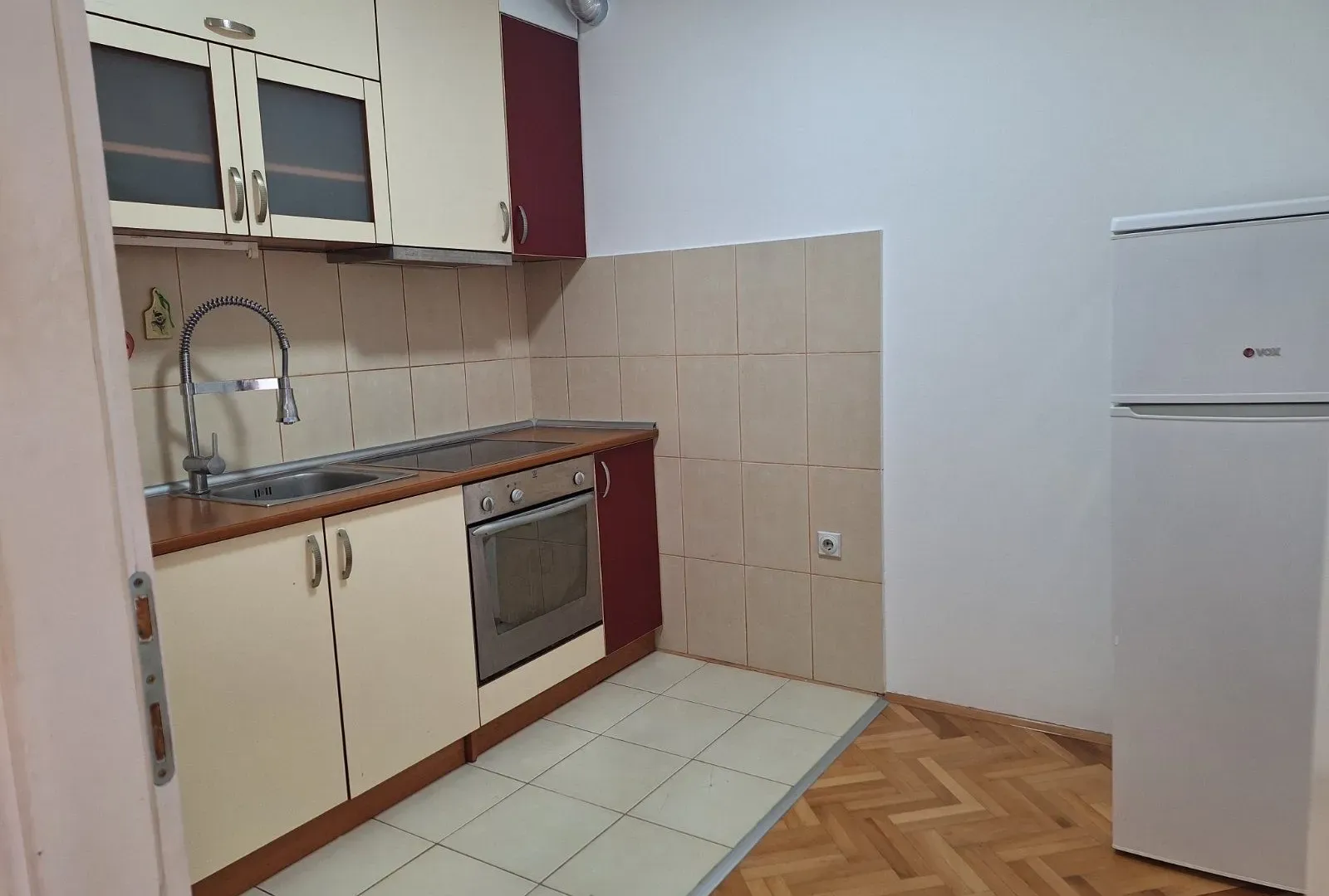 Izdavanje, dvosoban stan, 61m², Aqua park, Jagodina
