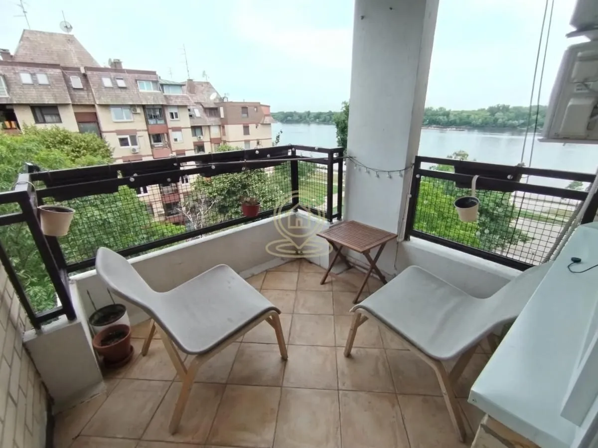 Rent, two bedroom apartment, 66m², Stari Grad, Beograd