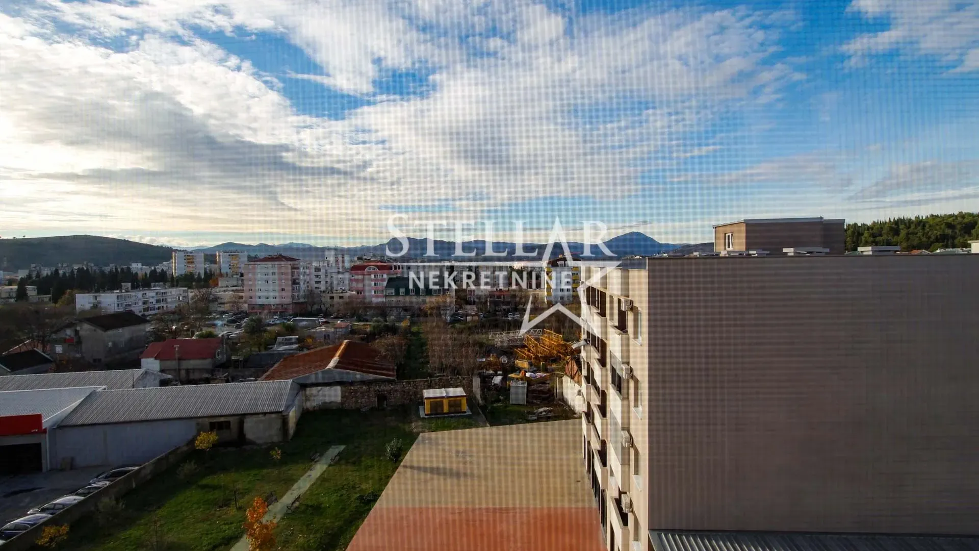 Izdavanje, stan, 42m², Pobrežje, Podgorica