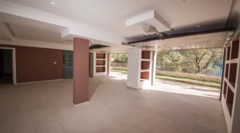 Prodaja, kuća, 585m², Kotor, Crna Gora - image 3