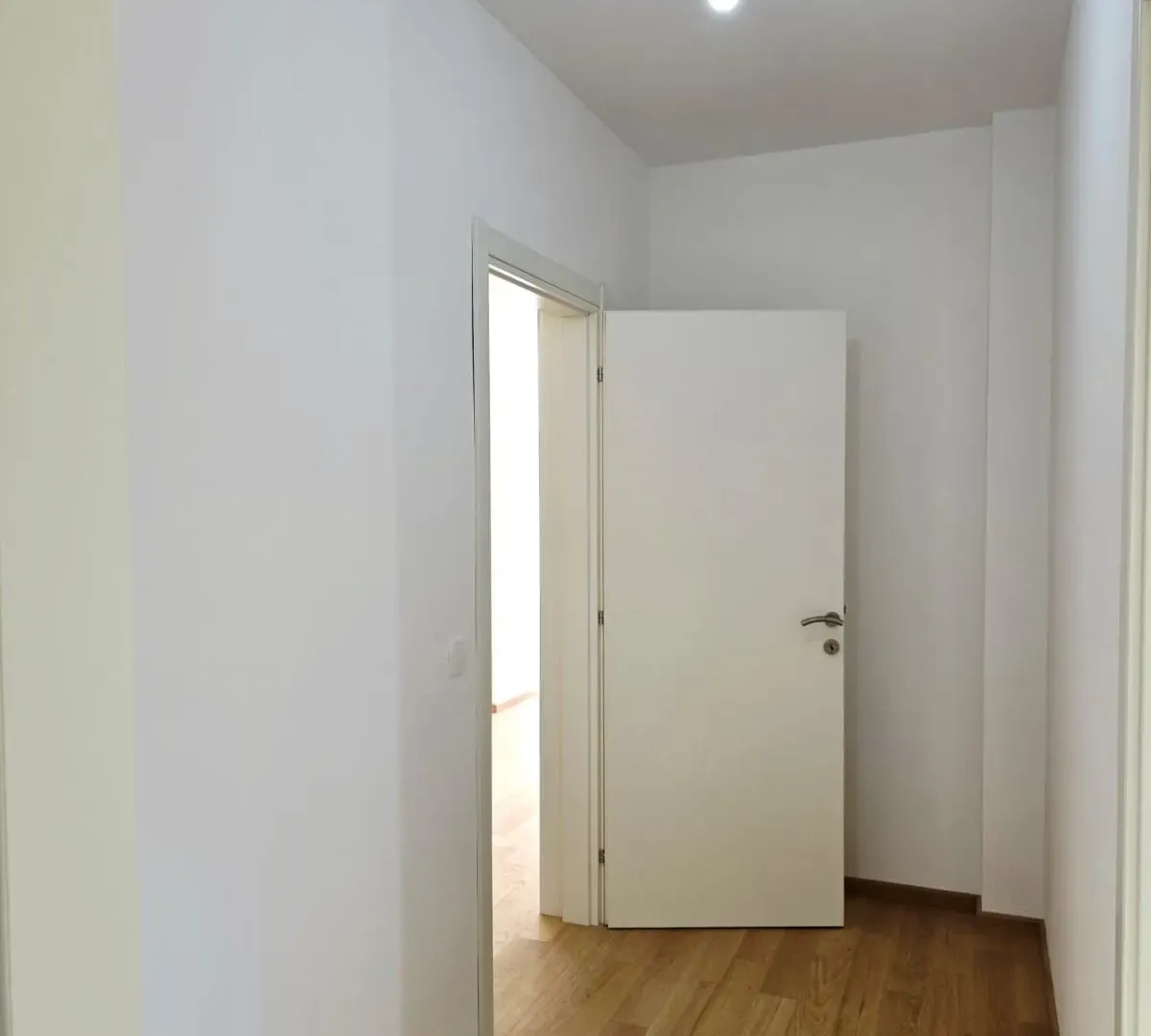 Prodaja, dvosoban stan, 65m², Centar, Budva
