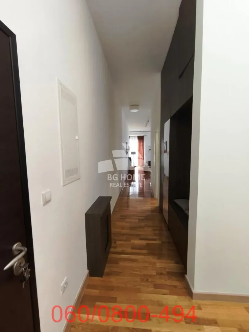 Prodaja, četvorosoban stan, 193m², Karaburma, Palilula Sve Podlokacije
