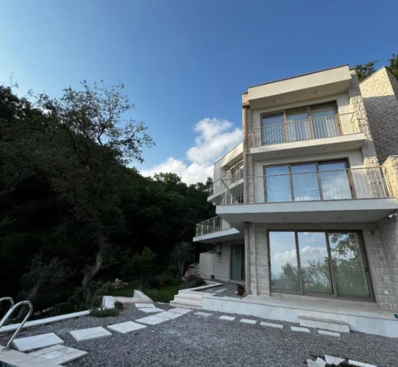 Rent, house, 300m², Pržno, Budva