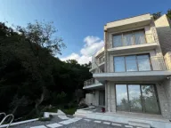 Rent, house, 300m², Pržno, Budva - image 1