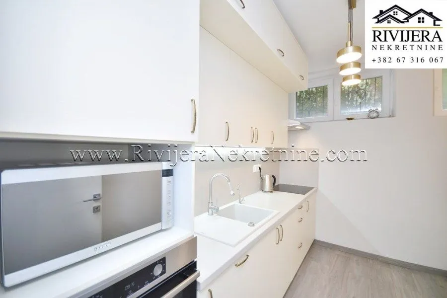 Prodaja, jednosoban stan, 56m², Centar, Herceg Novi