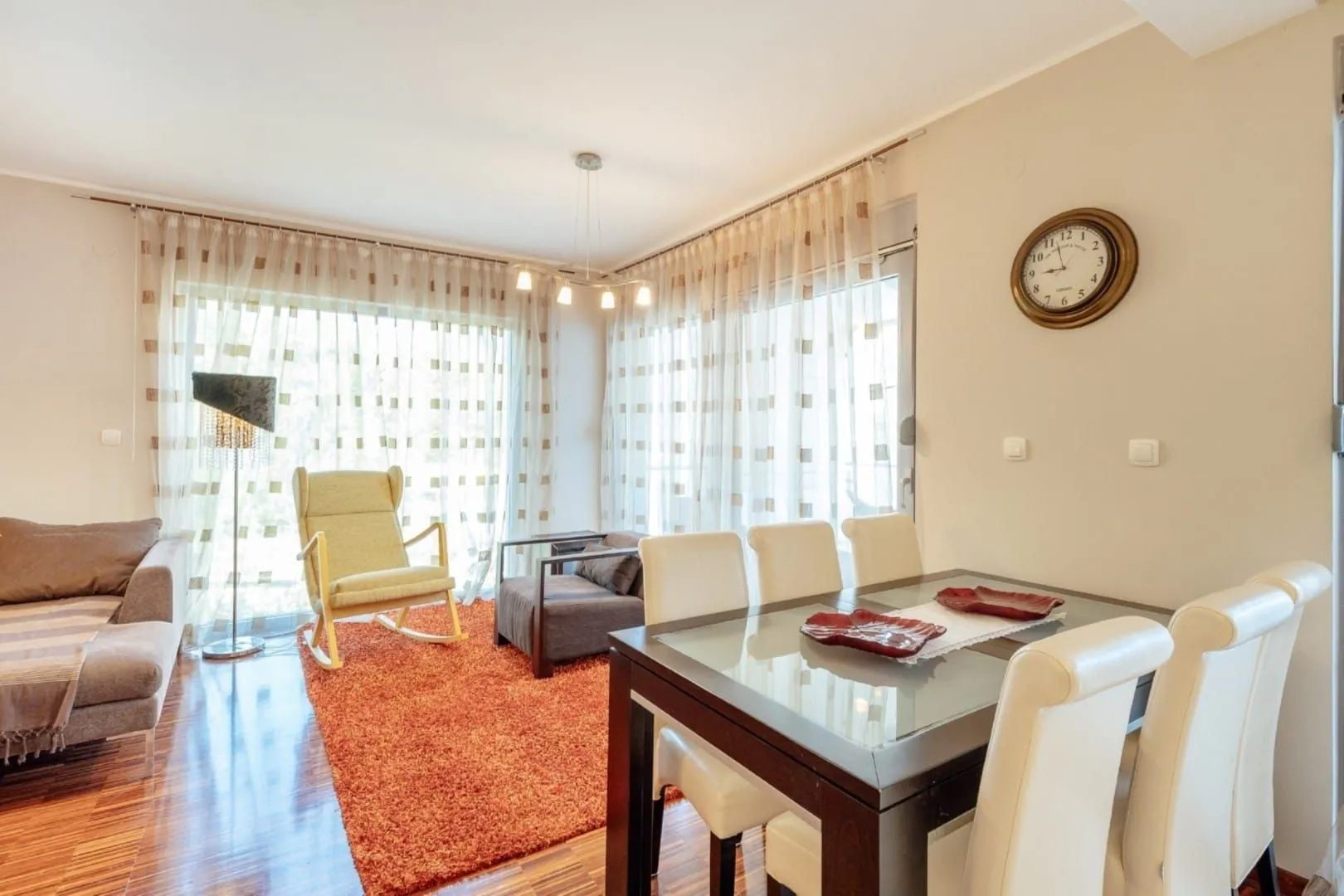 Prodaja, dvosoban stan, 100m², Stoliv, Kotor