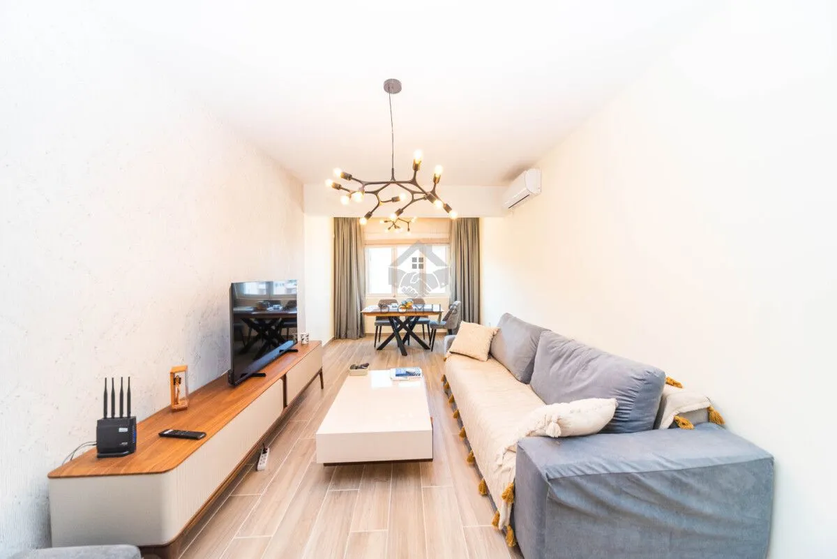 Prodaja, trosoban stan, 87m², Tuški Put, Podgorica