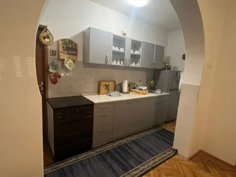 Prodaja, kuća, 180m², Golubinci, Stara Pazova - image 11