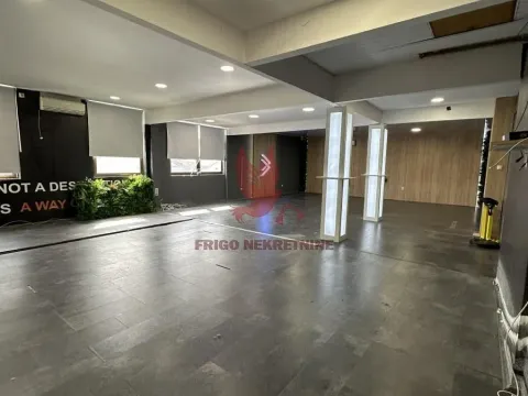 Prodaja, poslovni prostor, 200m², Mladenovac, Beograd - image 2