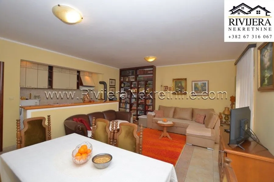 Prodaja, kuća, 330m², Igalo, Herceg Novi