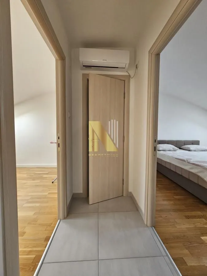 Prodaja, trosoban stan, 99m², Novo naselje, Novi Sad