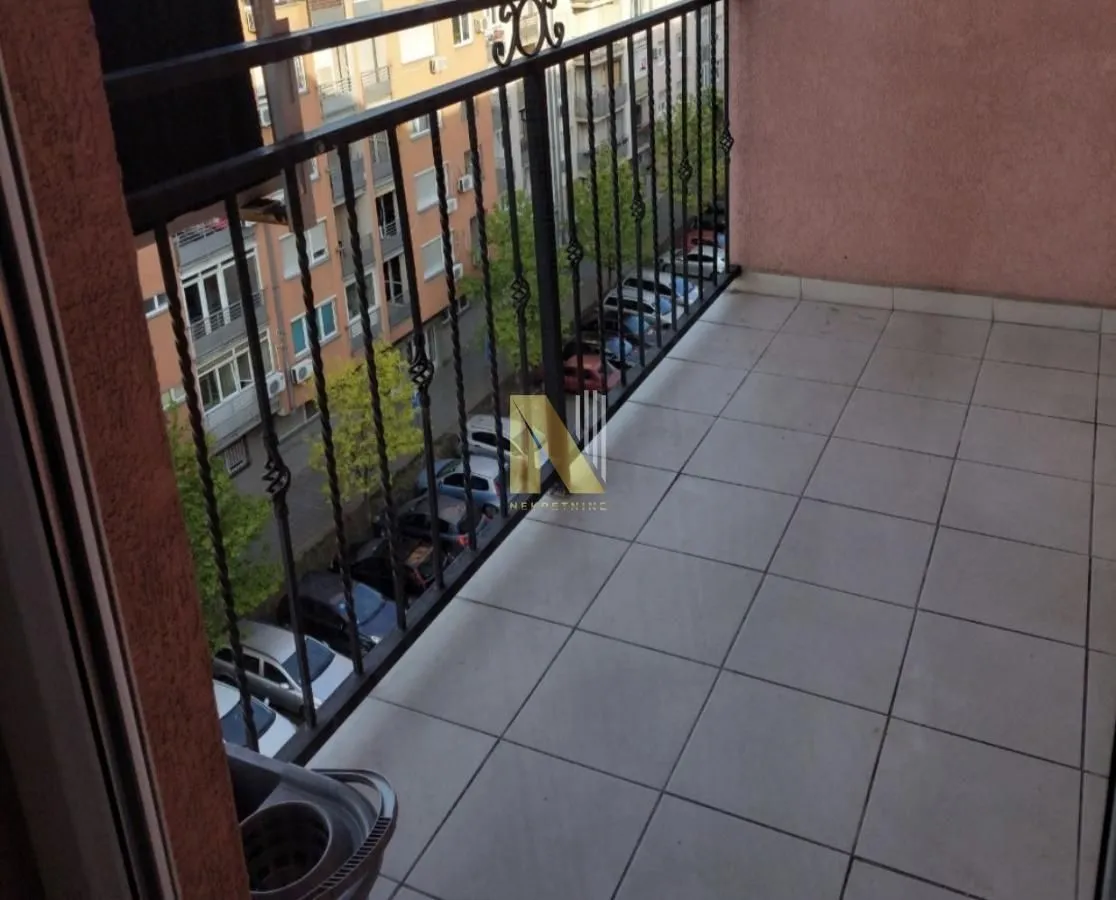 Prodaja, trosoban stan, 76m², Nova Detelinara, Novi Sad Sve Podlokacije