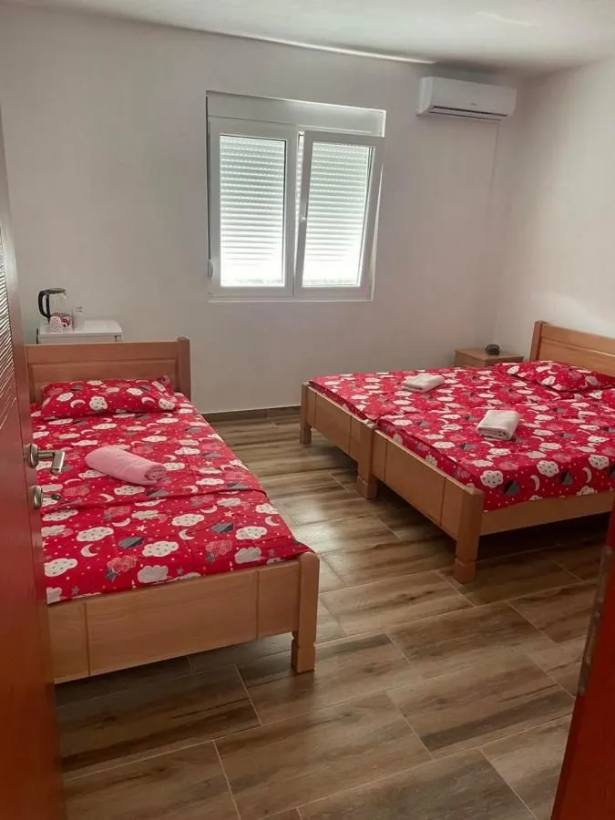 Prodaja, kuća, 360m², Sutomore, Bar