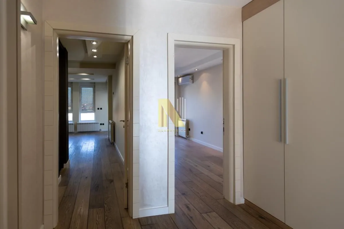 Sale, three bedroom apartment, 127m², Centar, Novi Sad