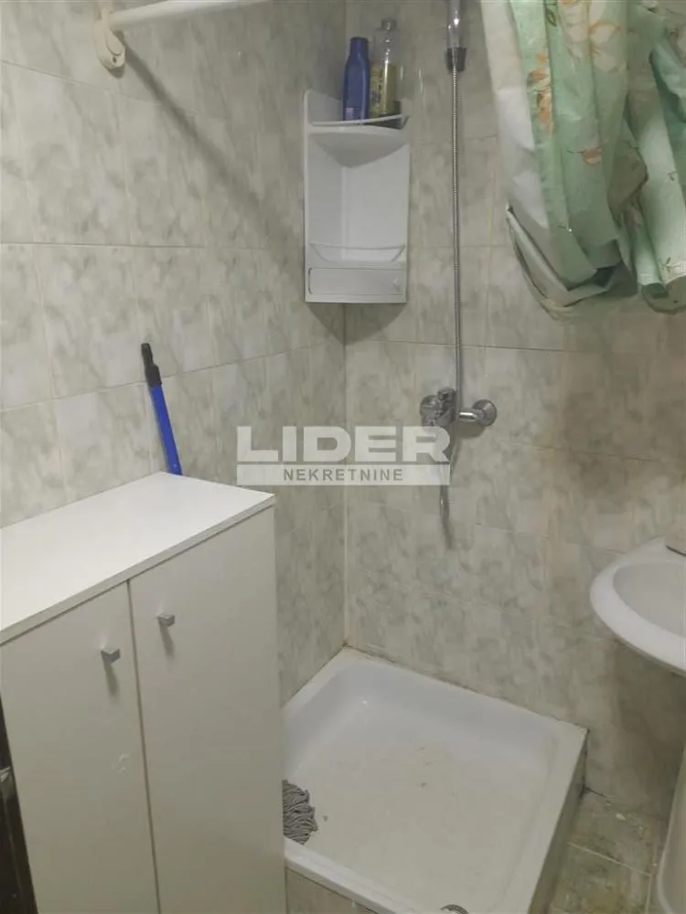 Sale, two bedroom apartment, 37m², Đeram Pijaca, Beograd