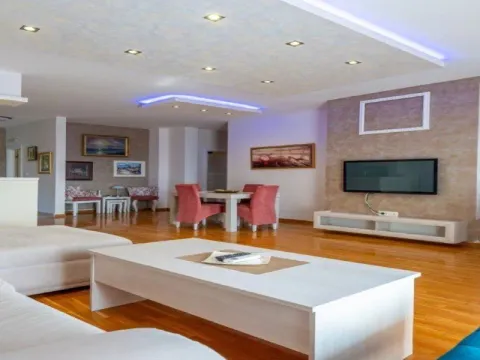 Prodaja, trosoban stan, 112m², Bečići, Budva - image 5