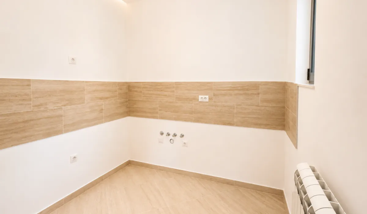 Prodaja, trosoban stan, 75m², Novi Beograd Blok 65, Novi Beograd Sve Podlokacije
