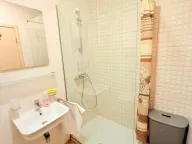 Izdavanje, jednosoban stan, 48m², City Kvart, Podgorica - image 11