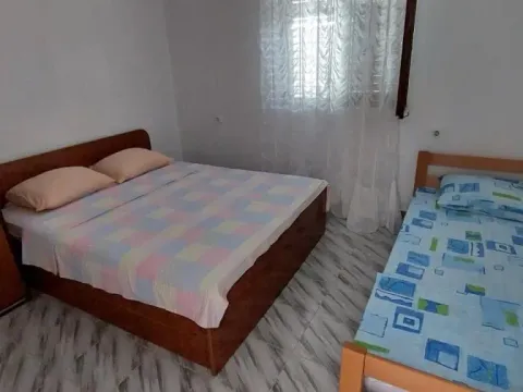 Rent, two bedroom apartment, 80m², Šušanj, Bar - image 3