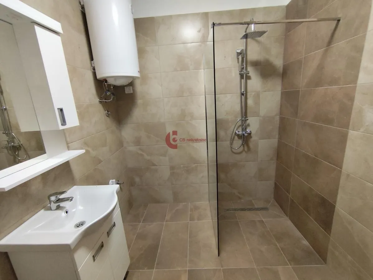 Prodaja, dvosoban stan, 50m², Bajnat, Subotica