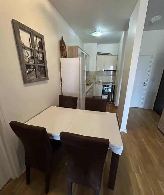 Rent, three bedroom apartment, 72m², Karaburma, Palilula Sve Podlokacije