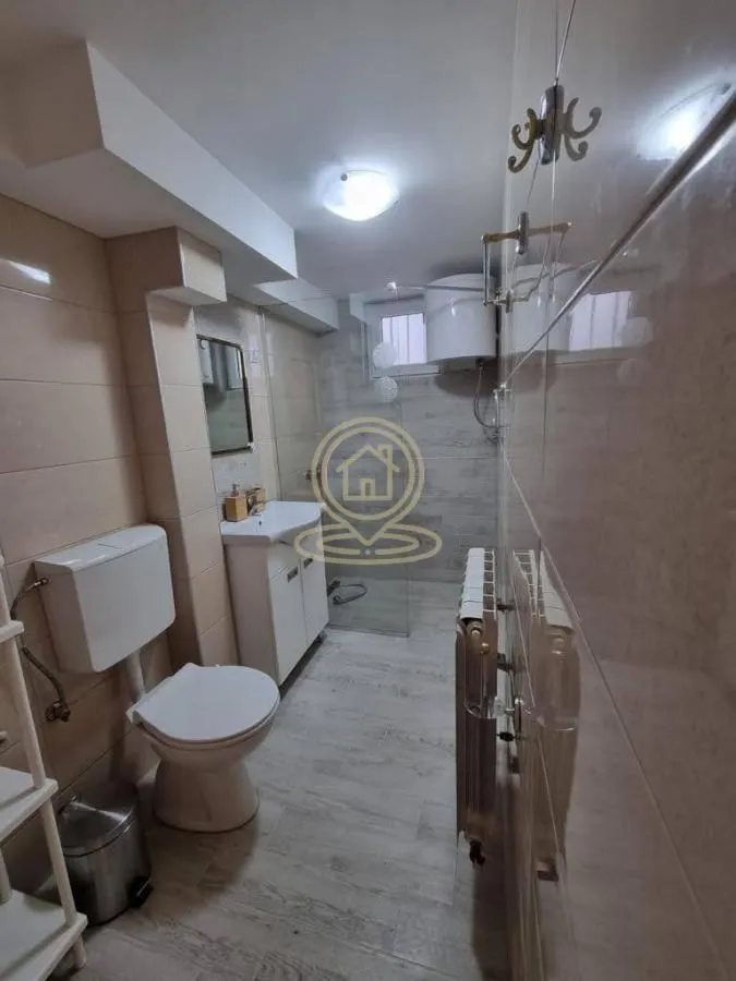 Rent, two bedroom apartment, 50m², Južni Bulevar, Vračar Sve Podlokacije
