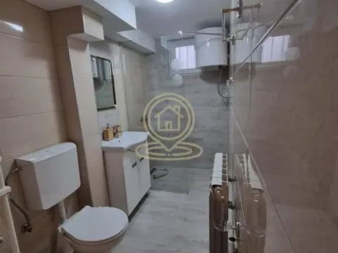 Rent, two bedroom apartment, 50m², Južni Bulevar, Vračar Sve Podlokacije - image 8