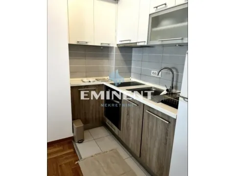 Rent, two bedroom apartment, 43m², Vračar Sve Podlokacije, Beograd - image 6