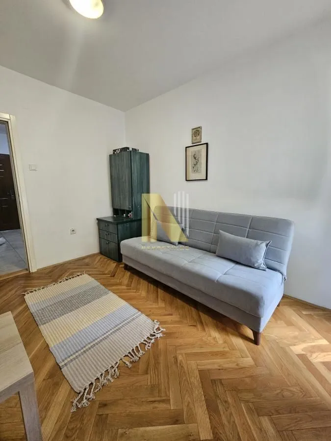 Izdavanje, trosoban stan, 69m², Grbavica, Novi Sad Sve Podlokacije
