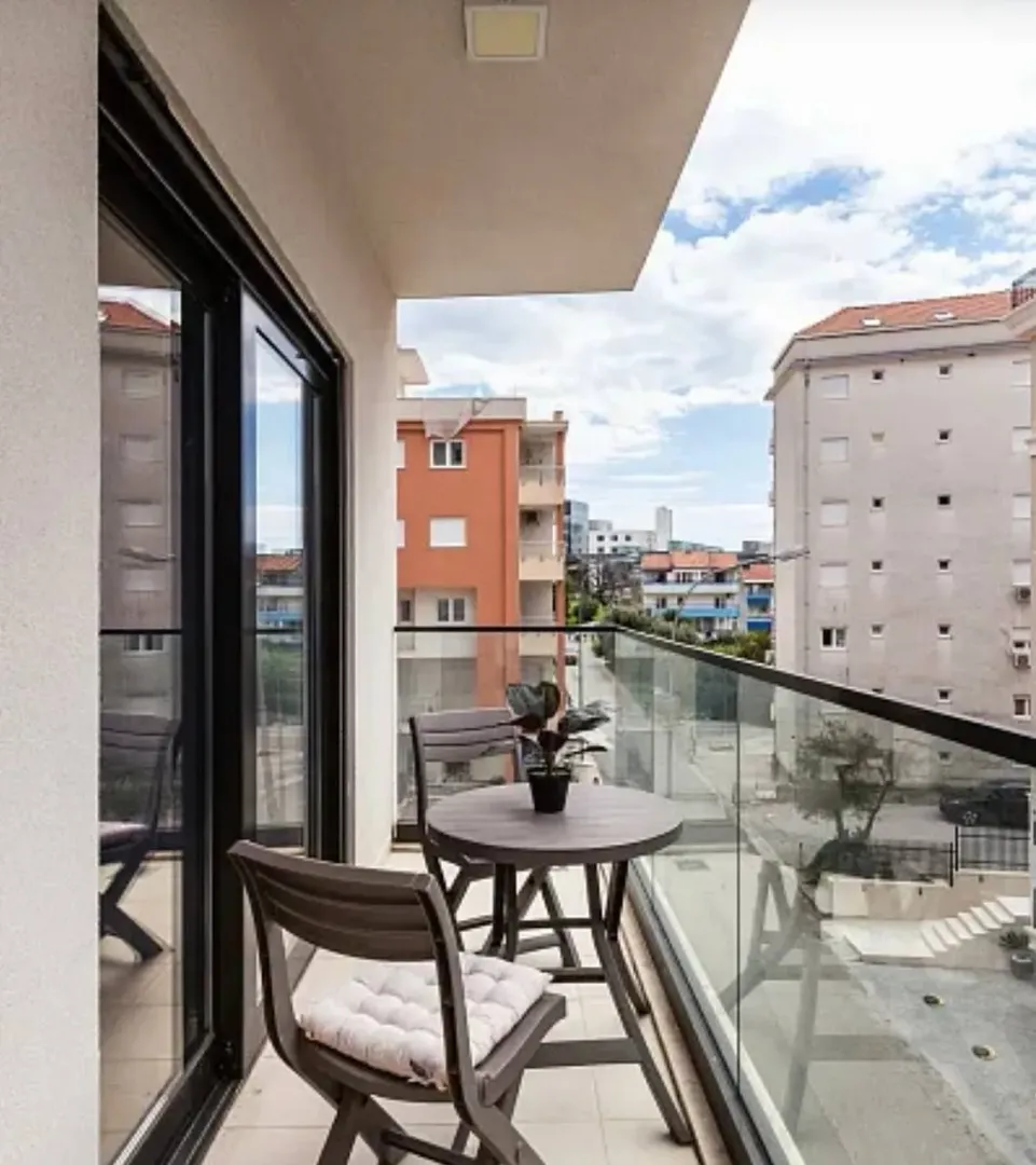 Sale, two bedroom apartment, 84m², Bečići, Budva