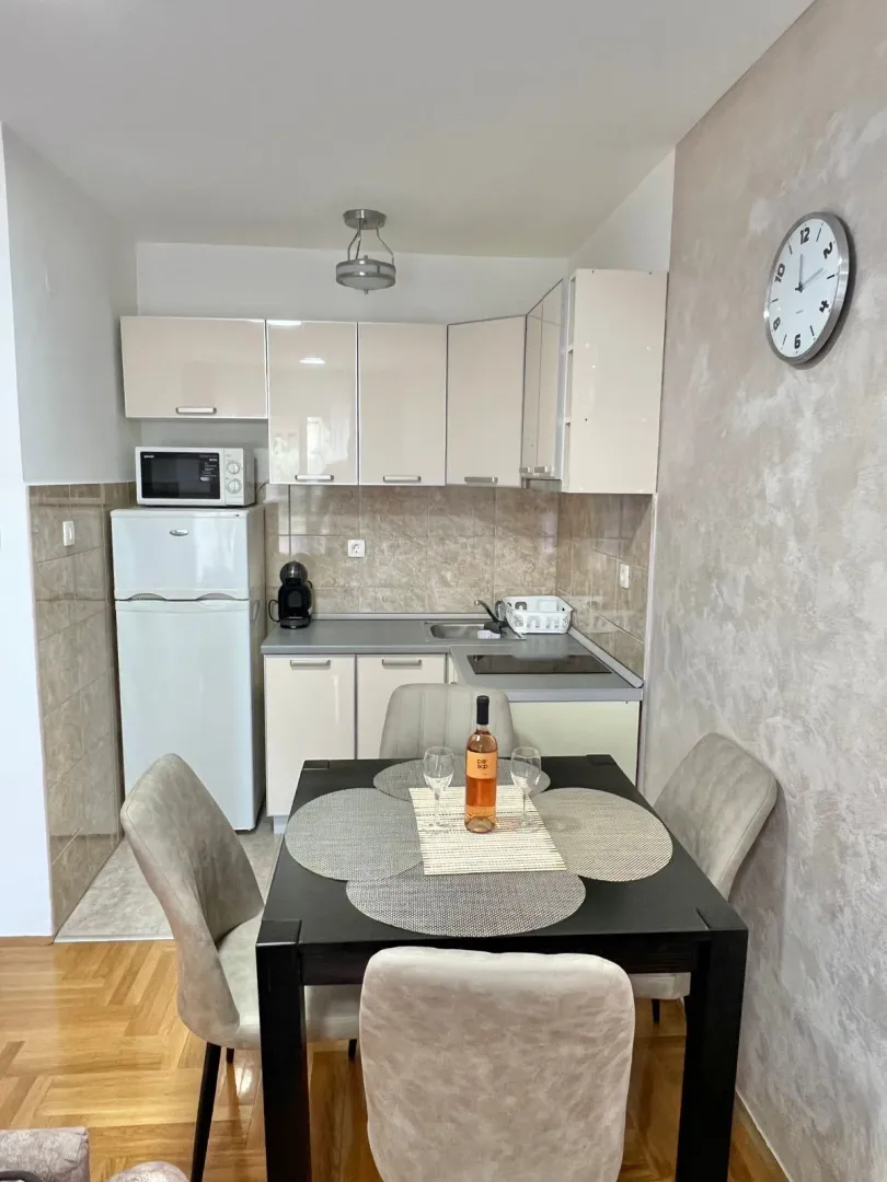Rent, one bedroom apartment, 45m², Budva, Crna Gora