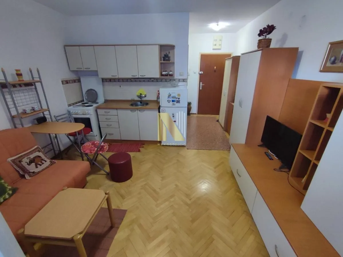 Rent, studio apartment, 25m², Bulevar Evrope, Novi Sad Sve Podlokacije