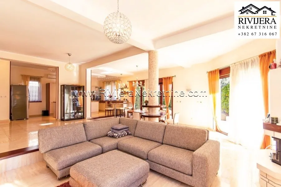 Prodaja, kuća, 330m², Đenovići, Herceg Novi