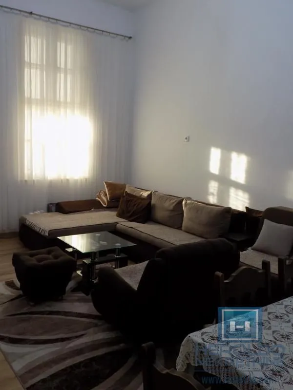 Prodaja, četvorosoban stan, 106m², Ćuprija, Srbija