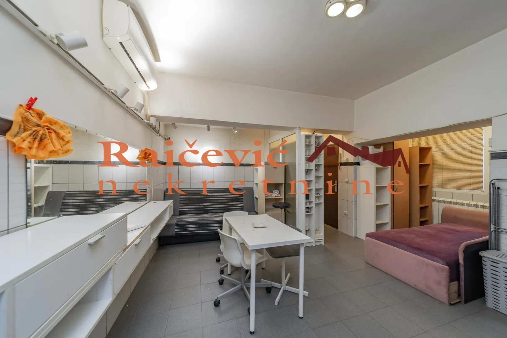 Prodaja, jednosoban stan, 38m², Zvezdara Sve Podlokacije, Beograd