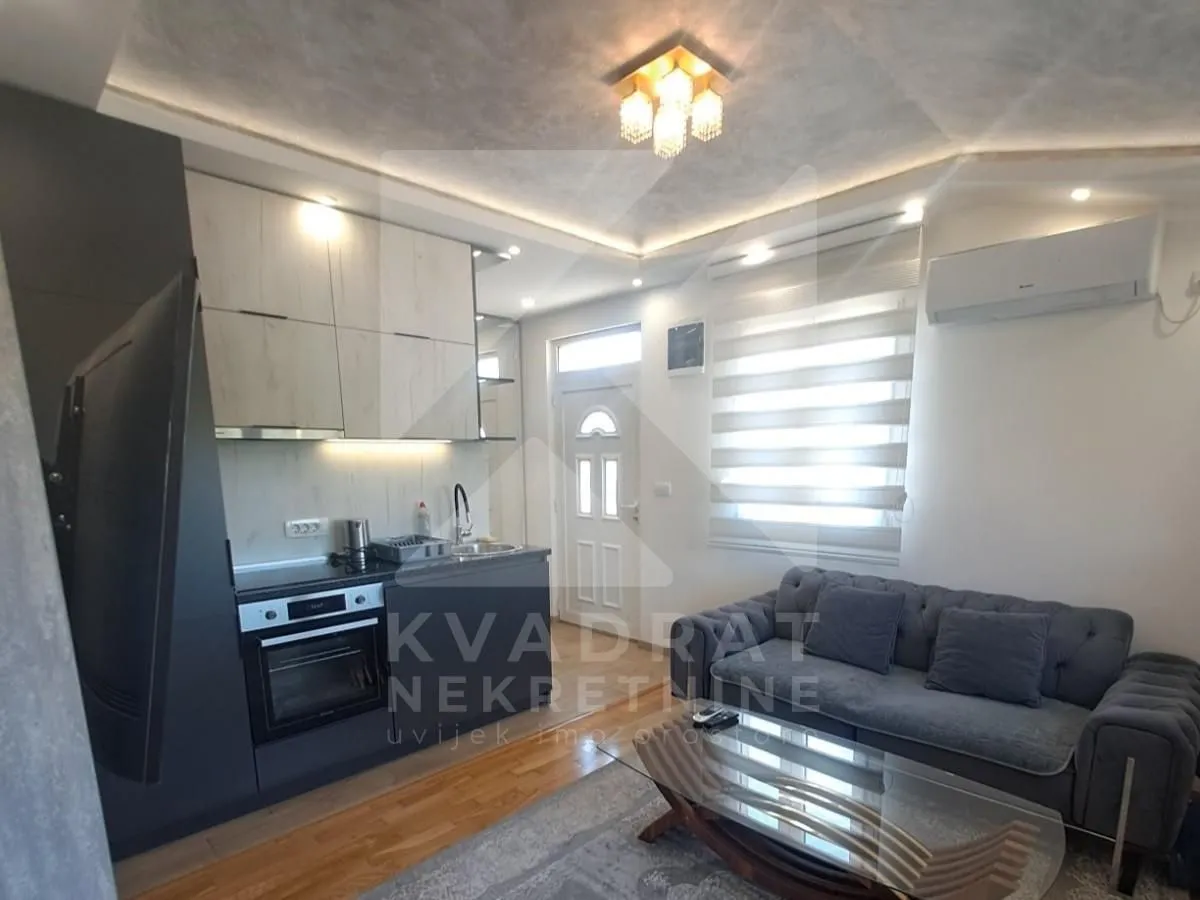 Izdavanje, jednosoban stan, 28m², Stara Varoš, Podgorica