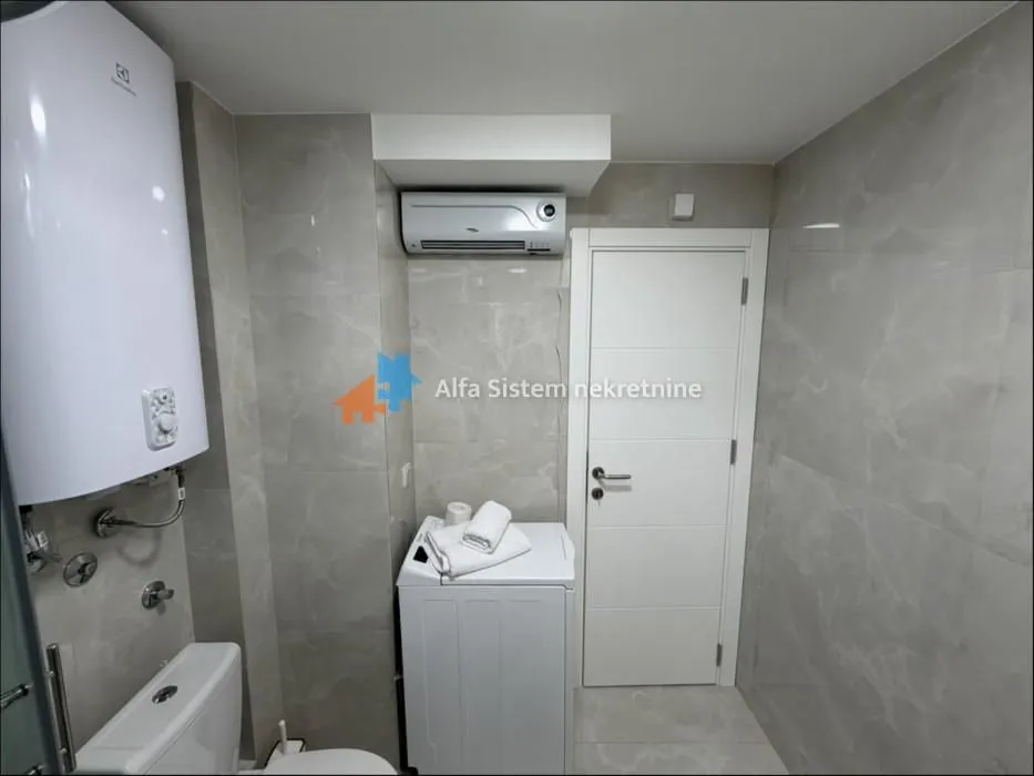 Izdavanje, dvosoban stan, 54m², Kalenić Pijaca, Vračar Sve Podlokacije