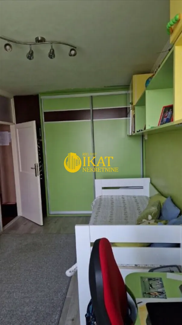 Prodaja, trosoban stan, 74m², Čukarica, Beograd