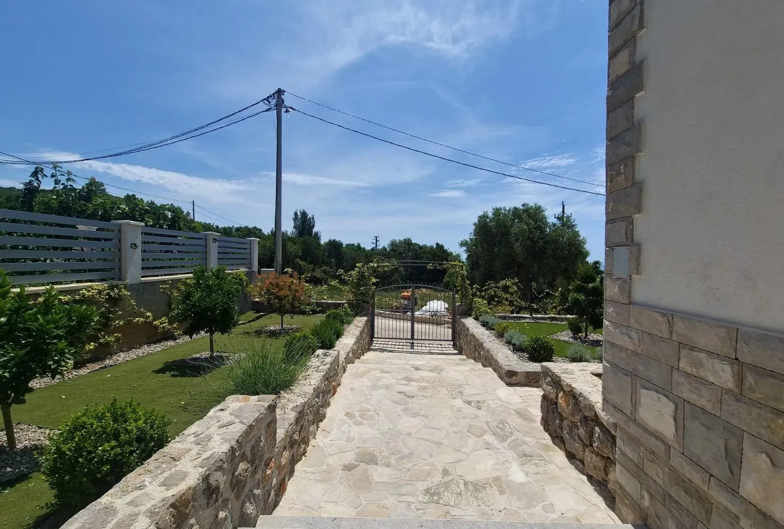 Izdavanje, kuća, 110m², Krimovica, Kotor