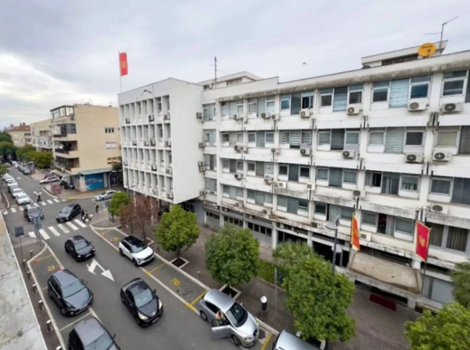 Prodaja, dvosoban stan, 86m², Centar, Podgorica