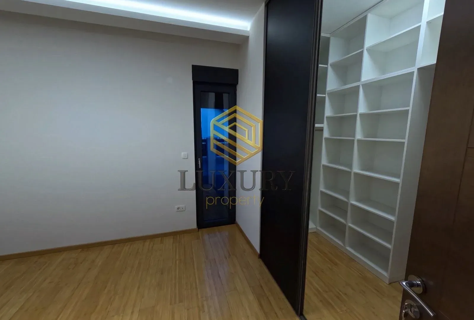 Rent, house, 160m², Dalmatinska ulica, Podgorica