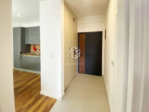 Rent, one bedroom apartment, 54m², Ulcinj, Crna Gora - image 7