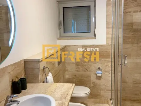 Izdavanje, jednosoban stan, 55m², Budva, Crna Gora - image 12