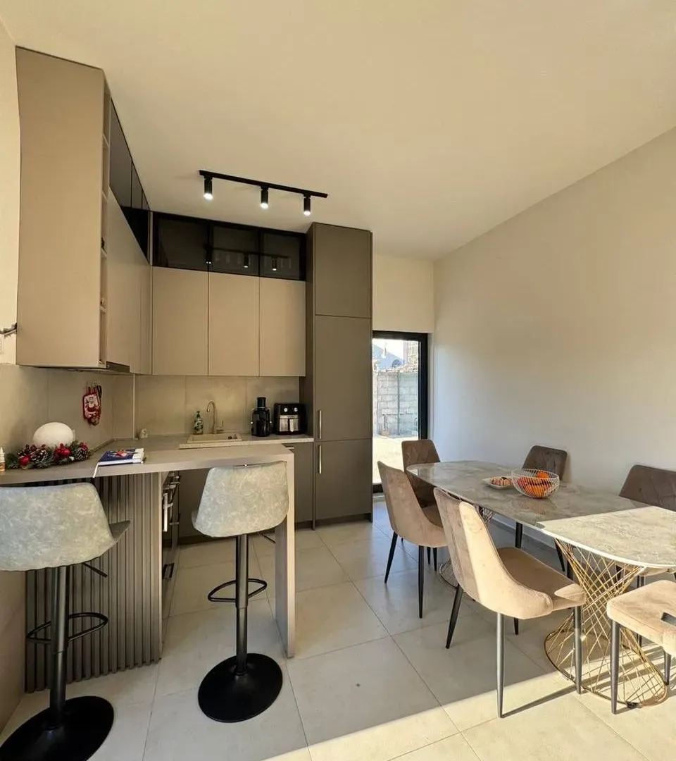 Prodaja, dvosoban stan, 80m², Zabjelo, Podgorica