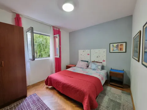 Rent, two bedroom apartment, 52m², Budva, Crna Gora - image 8